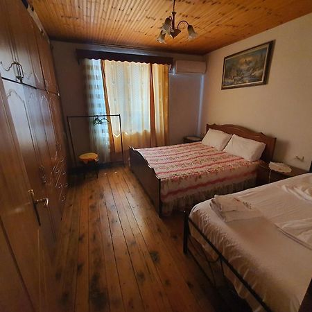 Hida Guest House Gjirokastër Екстериор снимка