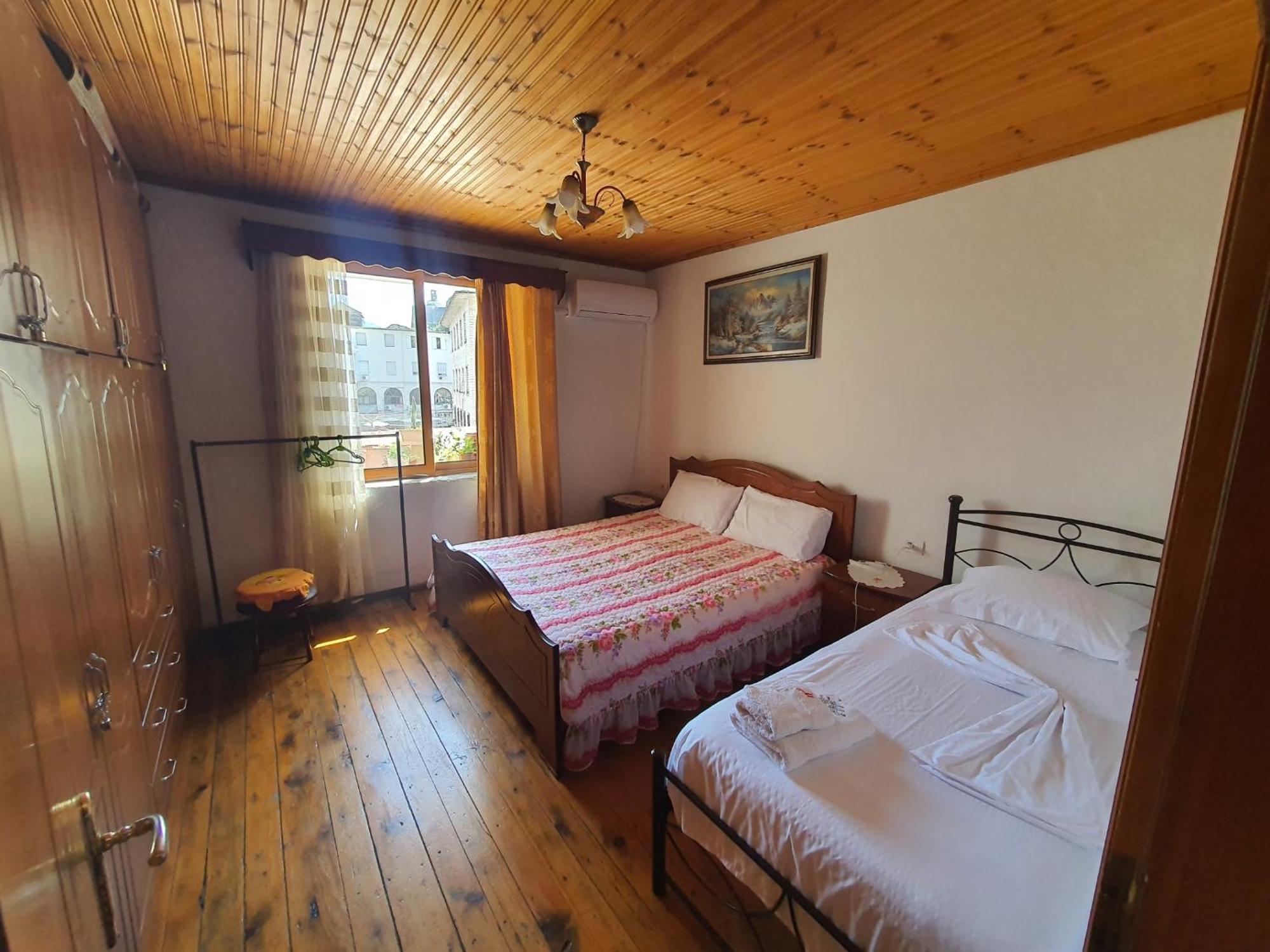 Hida Guest House Gjirokastër Екстериор снимка